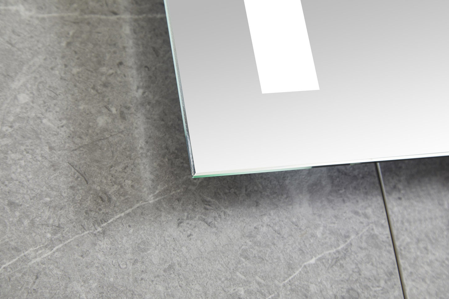 Spiegel 60 x 120 cm frameloos, inbouw led verlichting en anti condens