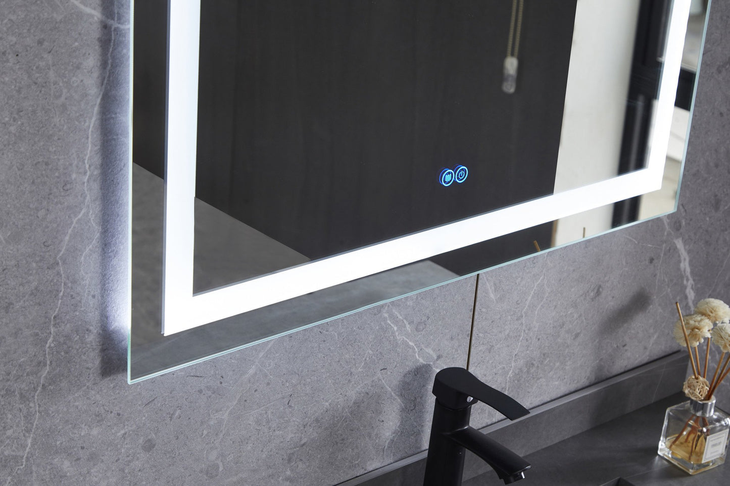 Miroir 70 x 80 cm sans cadre, éclairage LED encastré et anti-condensation