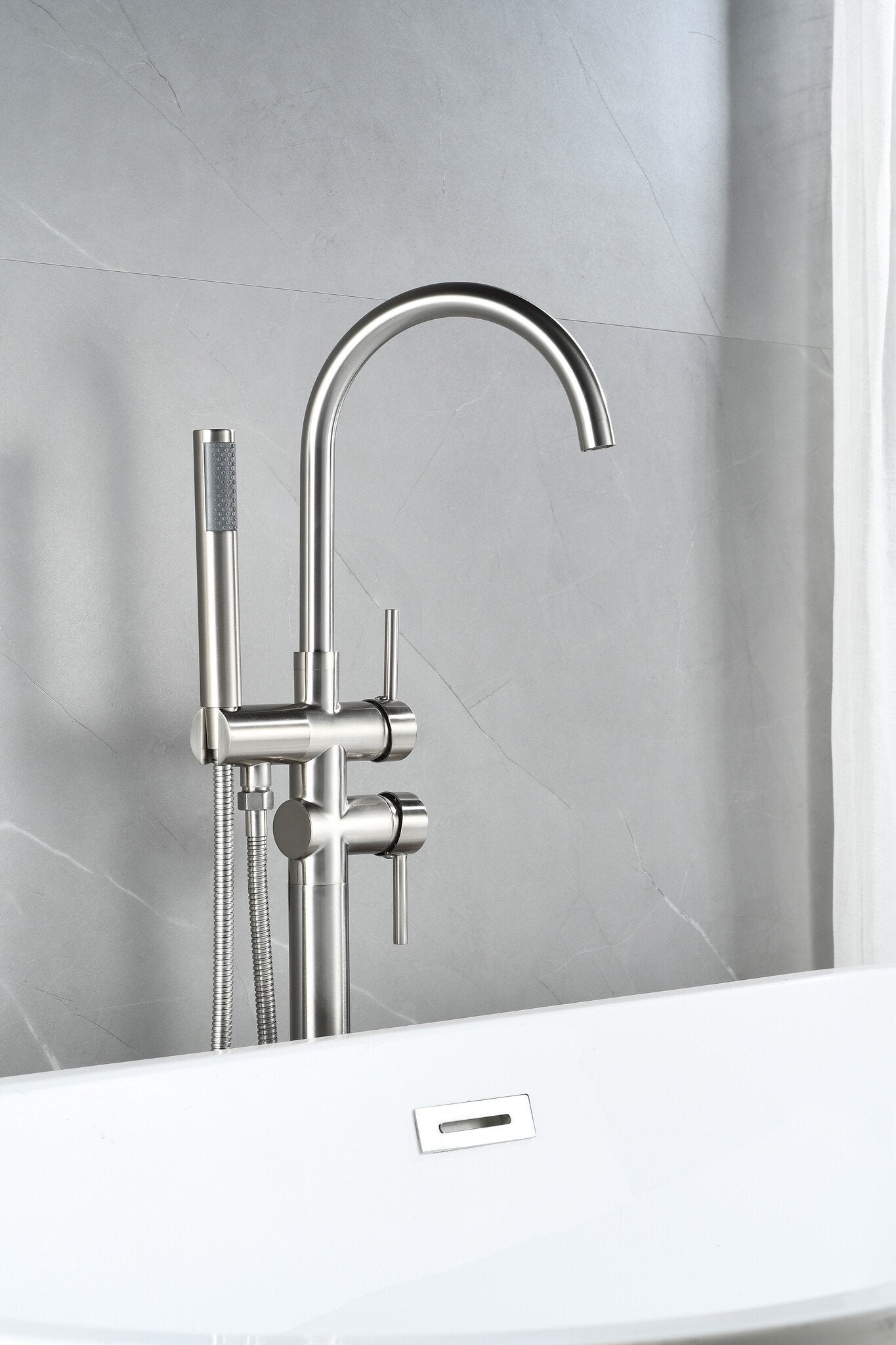 Mélangeur bain sur pied - avec douchette -chrome