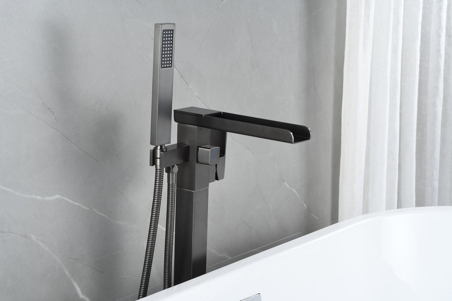 Mélangeur bain sur pied - avec douchette -chrome