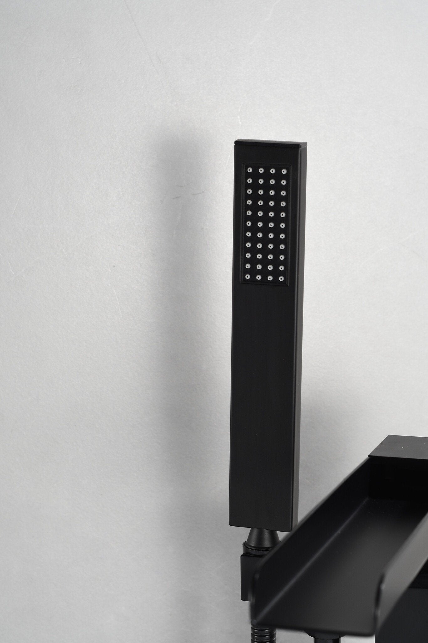 Mélangeur bain sur pied - avec douchette - noir mat